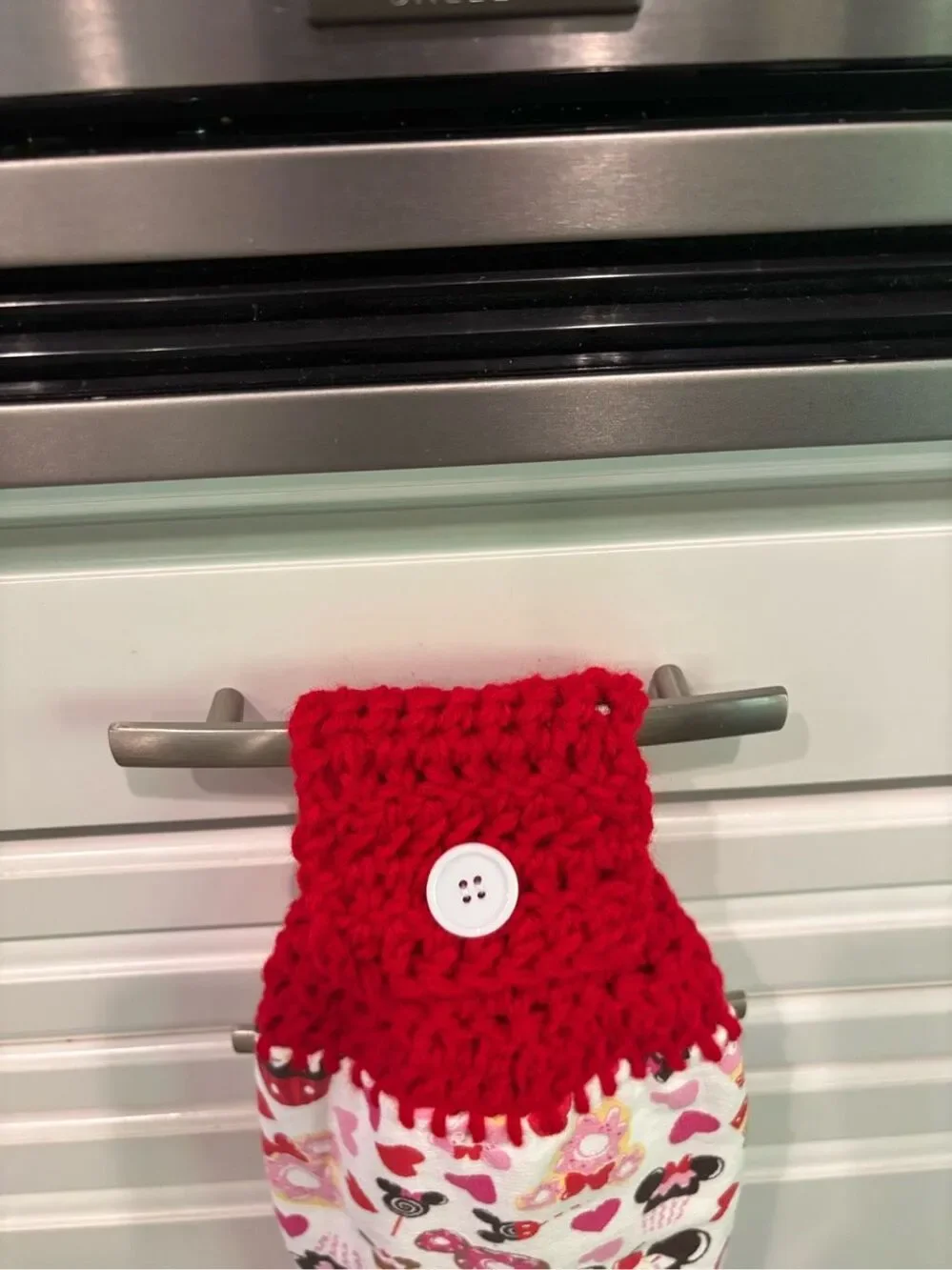 Crochet Top Kitchen Towel-mickey/minnie cupcakes